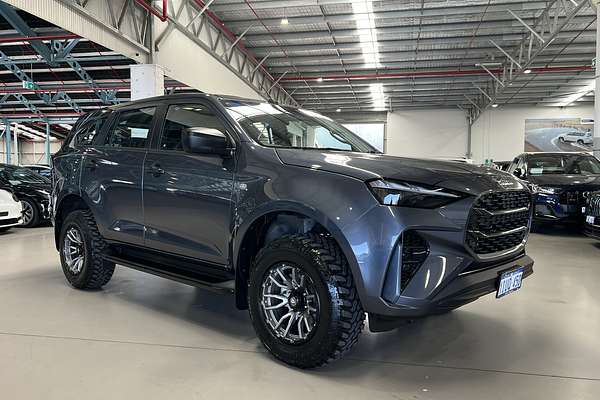 2025 Isuzu MU-X LS-M