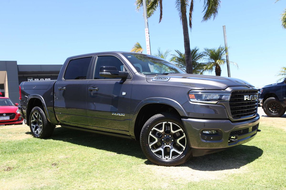 2025 RAM 1500 Laramie Sport Hurricane SO RamBox DT 4X4 SWB