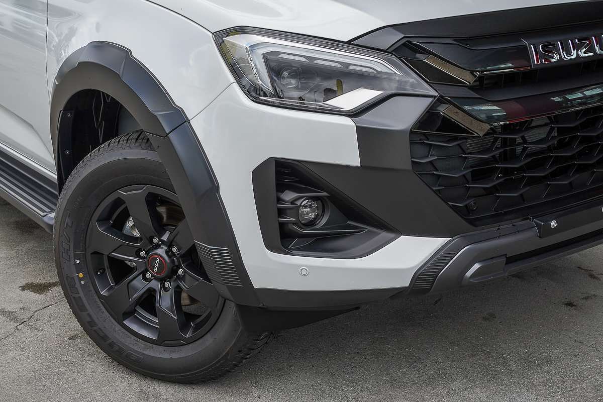 2025 Isuzu D-MAX X-TERRAIN 4X4