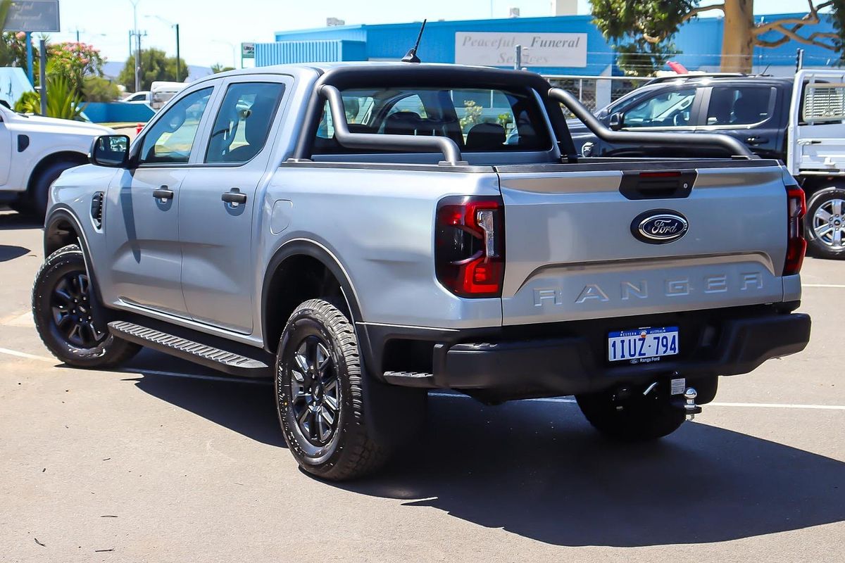 2025 Ford Ranger Black Edition  4X4 2.0L