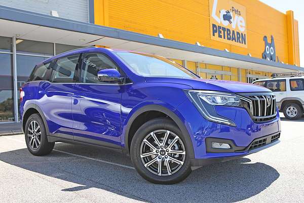 2025 Mahindra XUV700 AX7L