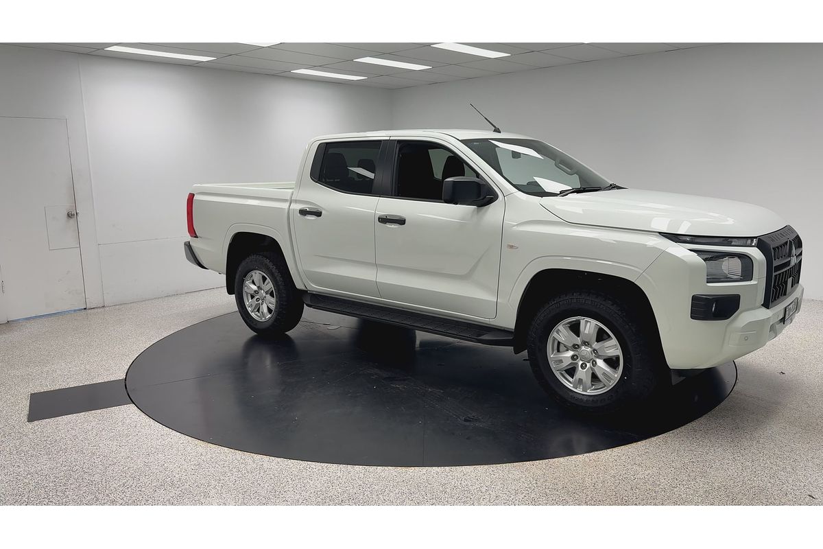 2025 Mitsubishi Triton GLX+ MV 4X4