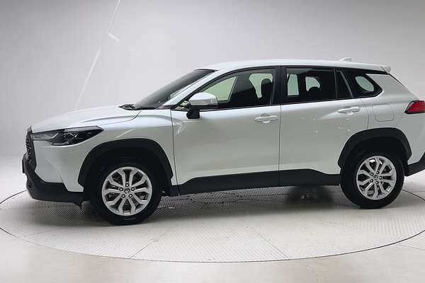 2024 Toyota Corolla Cross GX MXGA10R thumb-6