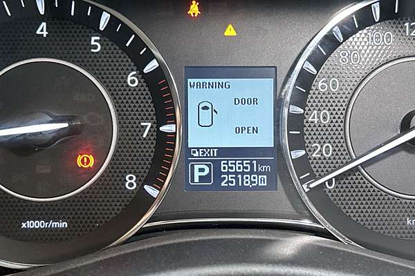 2023 Nissan Patrol Ti Y62 thumb-13