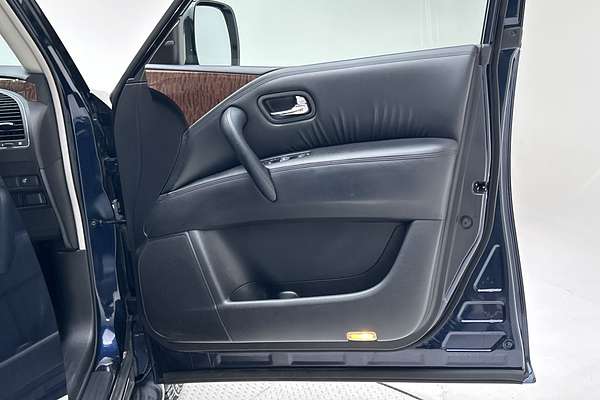 2023 Nissan Patrol Ti Y62 thumb-18