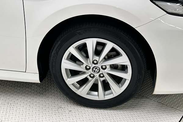 2022 Toyota Camry Ascent AXVH70R thumb-9