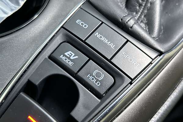 2023 Toyota Camry Ascent AXVH70R thumb-17