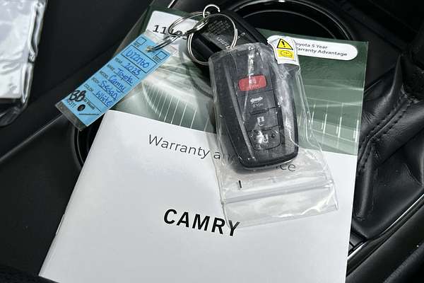 2023 Toyota Camry Ascent AXVH70R thumb-22