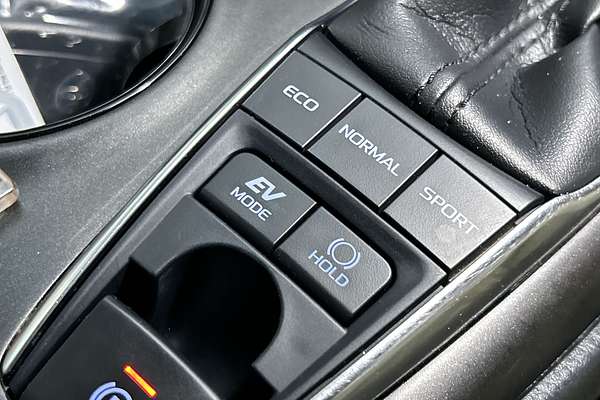 2022 Toyota Camry Ascent AXVH70R thumb-17