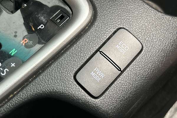 2020 Toyota Hilux SR5 GUN126R 4X4 thumb-17