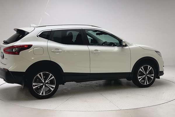 2017 Nissan QASHQAI ST-L J11 Series 2 thumb-2