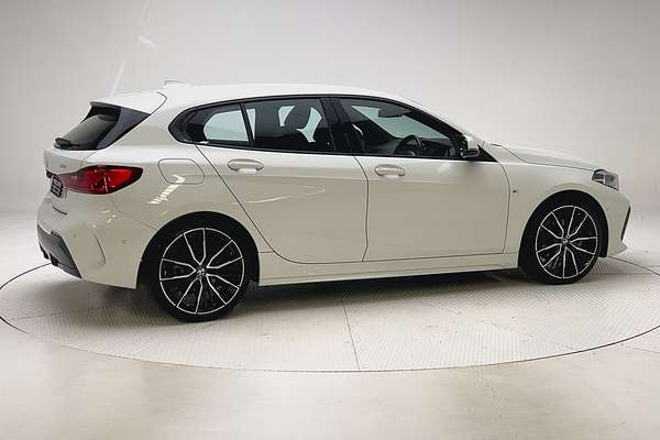 2019 BMW 1 Series 118i M Sport F40 thumb-2