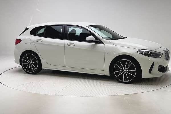 2019 BMW 1 Series 118i M Sport F40 thumb-3