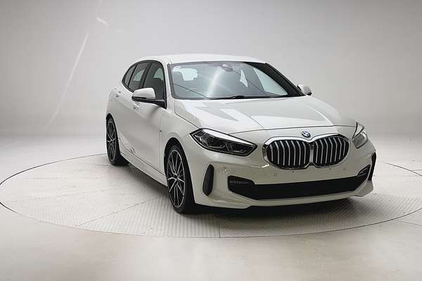 2019 BMW 1 Series 118i M Sport F40 thumb-4