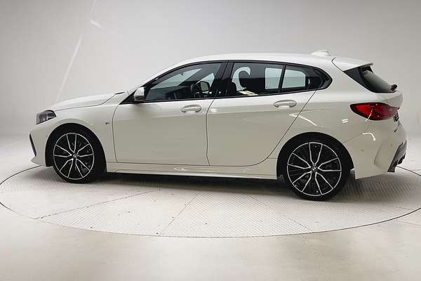 2019 BMW 1 Series 118i M Sport F40 thumb-7