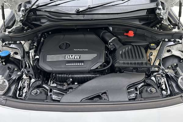 2019 BMW 1 Series 118i M Sport F40 thumb-10