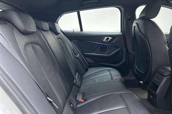 2019 BMW 1 Series 118i M Sport F40 thumb-11