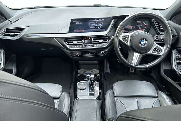 2019 BMW 1 Series 118i M Sport F40 thumb-19