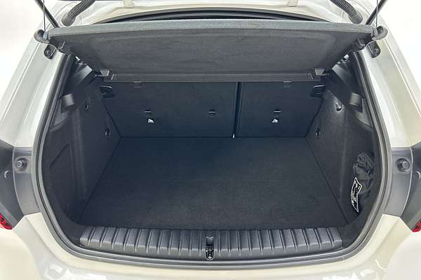 2019 BMW 1 Series 118i M Sport F40 thumb-20