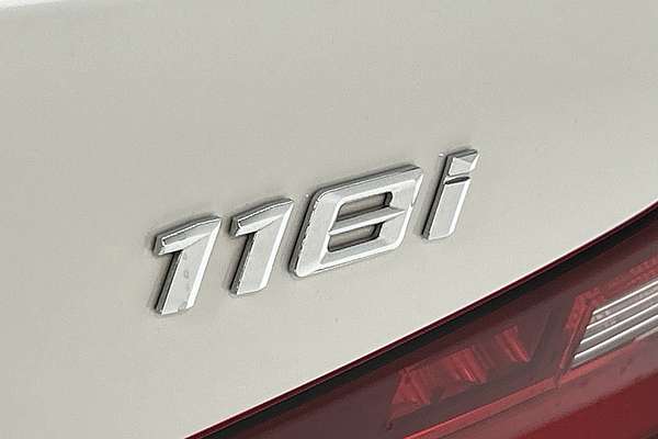 2019 BMW 1 Series 118i M Sport F40 thumb-21