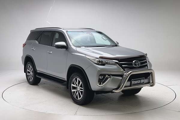 2020 Toyota Fortuner Crusade GUN156R thumb-1