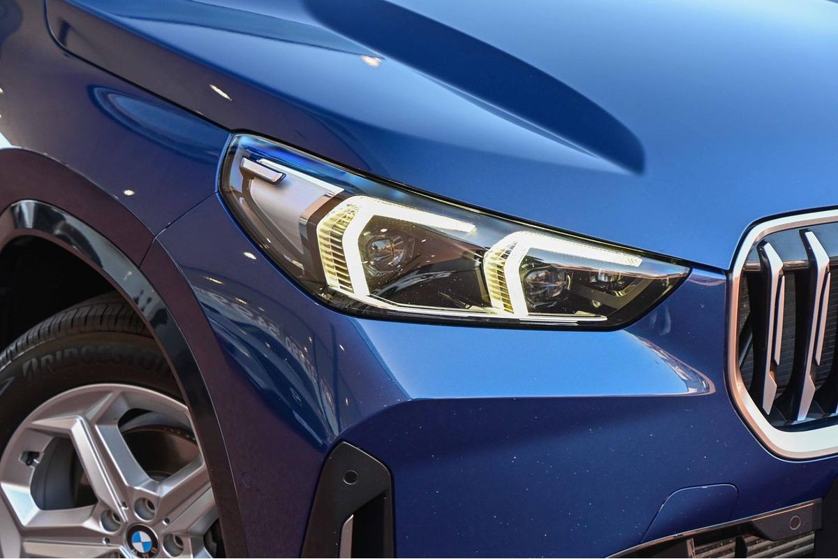 2023 BMW X1 sDrive18i U11