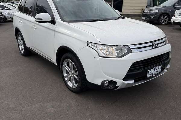 2015 Mitsubishi Outlander LS ZJ