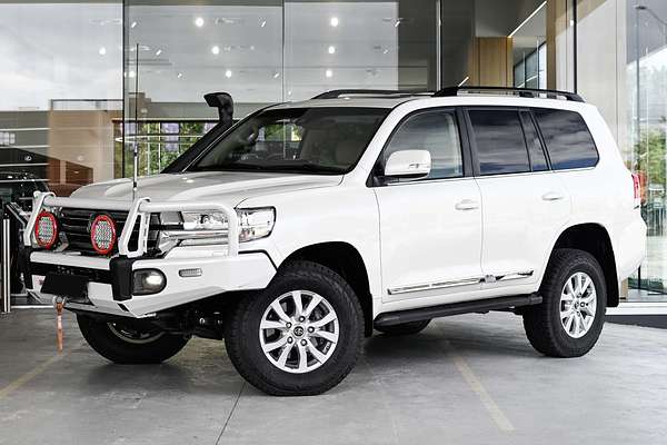 2016 Toyota Landcruiser Sahara VDJ200R
