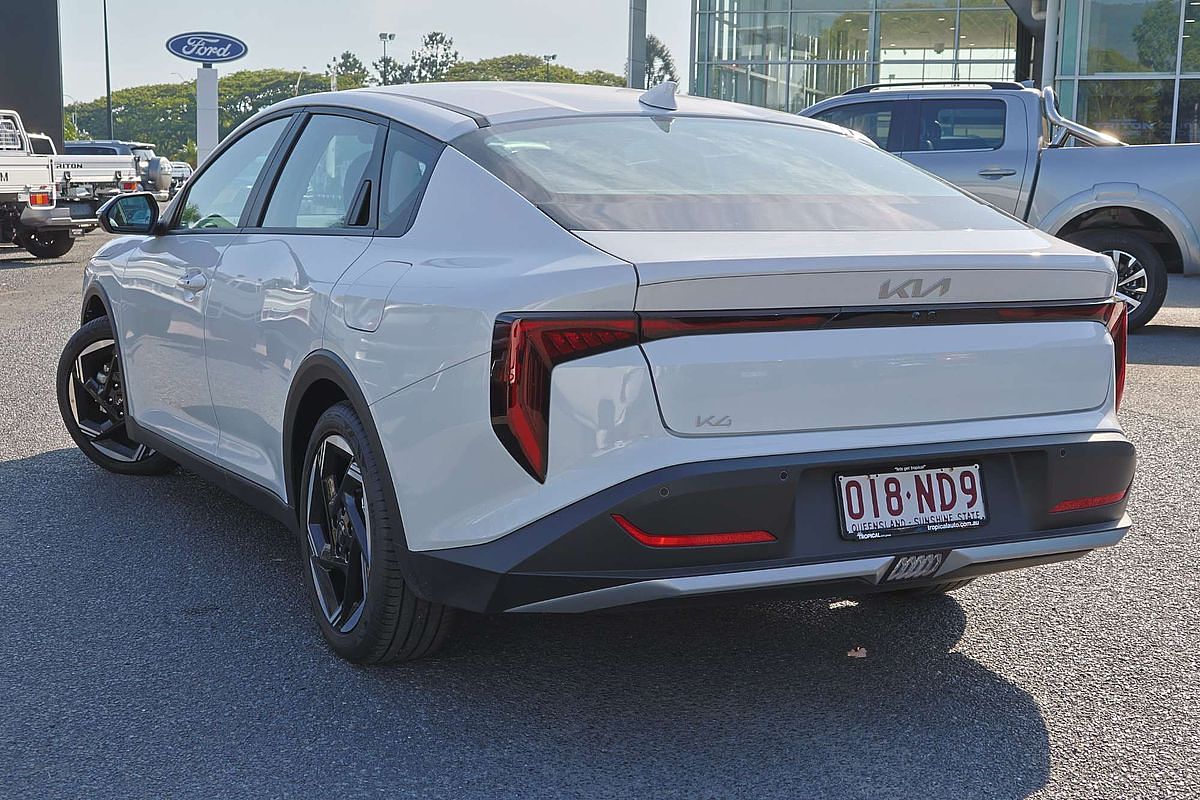 2025 Kia K4 Sport+ CL4m