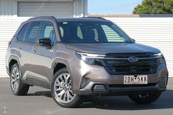 2025 Subaru Forester Hybrid Touring S6