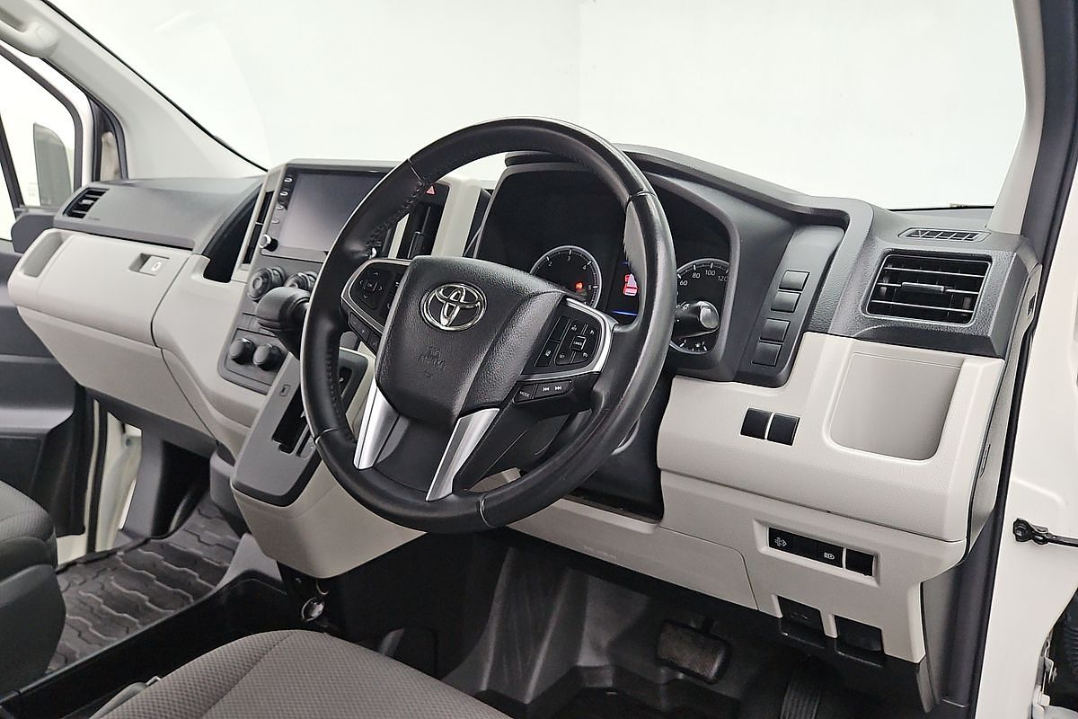 2020 Toyota Hiace Commuter GDH322R ELWB High Roof