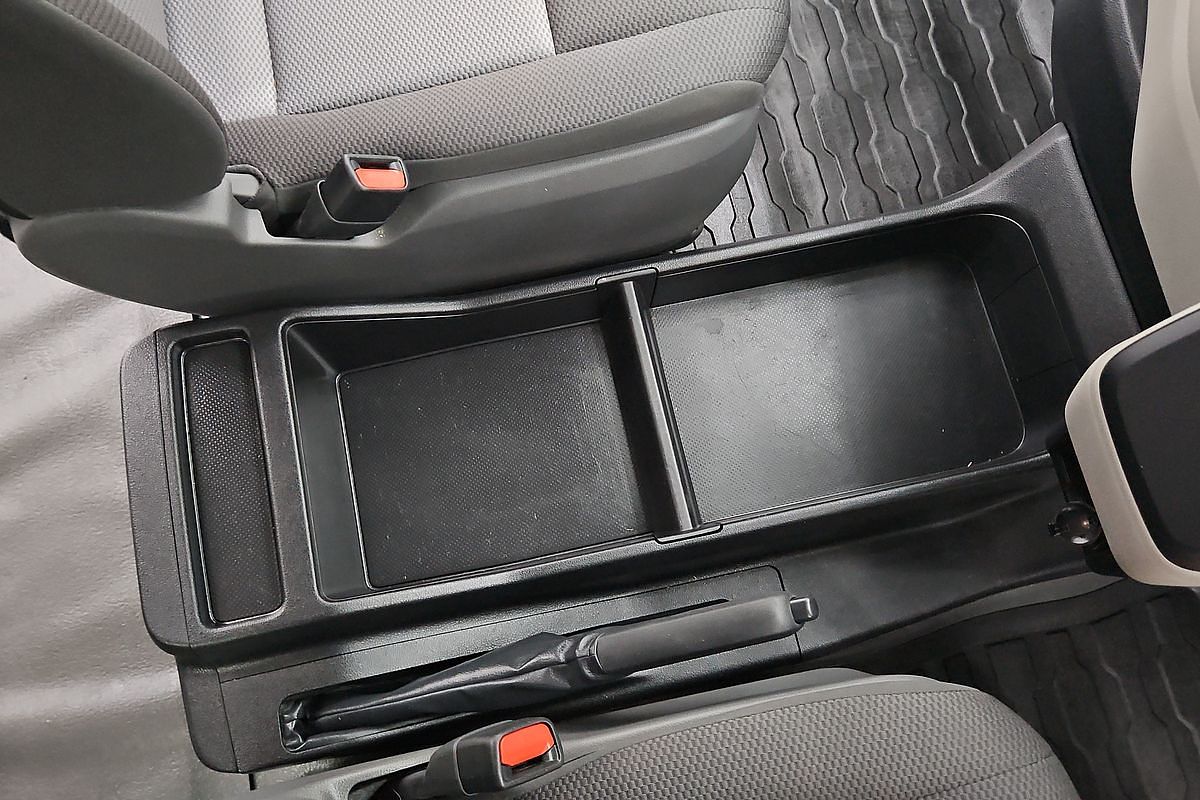 2020 Toyota Hiace Commuter GDH322R ELWB High Roof