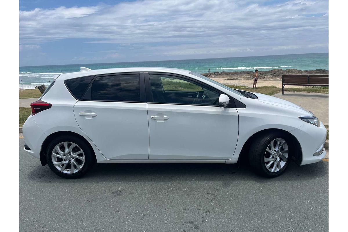 2015 Toyota Corolla Ascent Sport ZRE182R