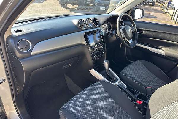 2015 Suzuki Vitara RT-S LY thumb-16