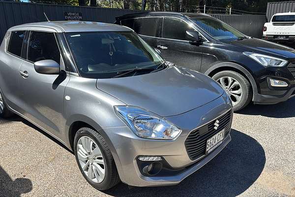2020 Suzuki Swift GL AZ Series II thumb-2