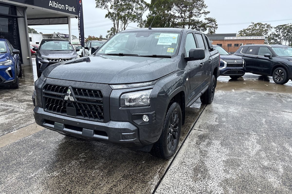 2025 Mitsubishi Triton GLX-R MV 4X4