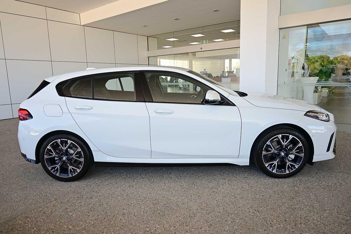 2025 BMW 1 Series 118 M Sport F70