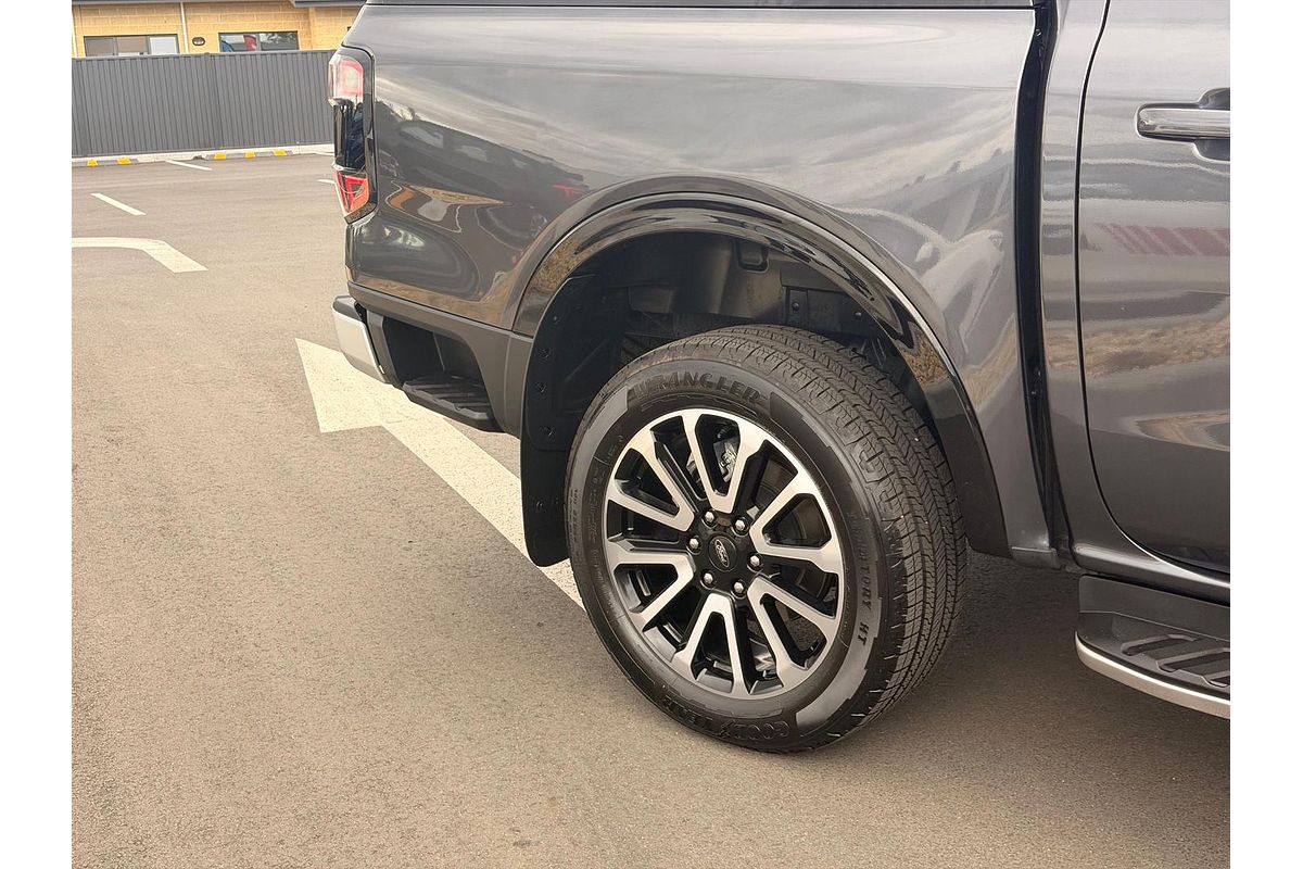 2025 Ford Ranger Platinum 4X4 3.0L