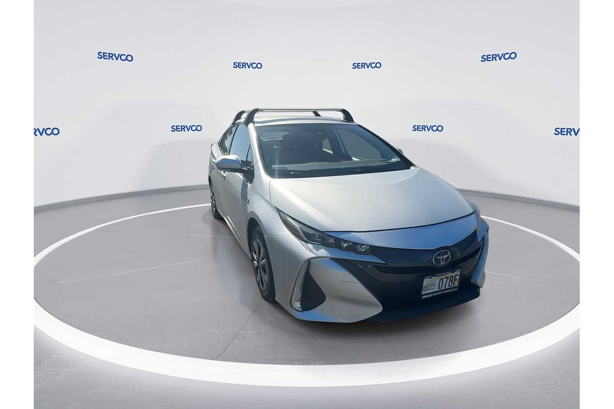 2020 Toyota Prius LE