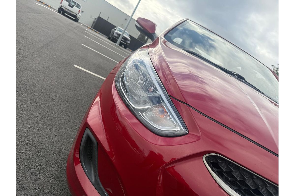 2017 Hyundai Accent Sport RB6