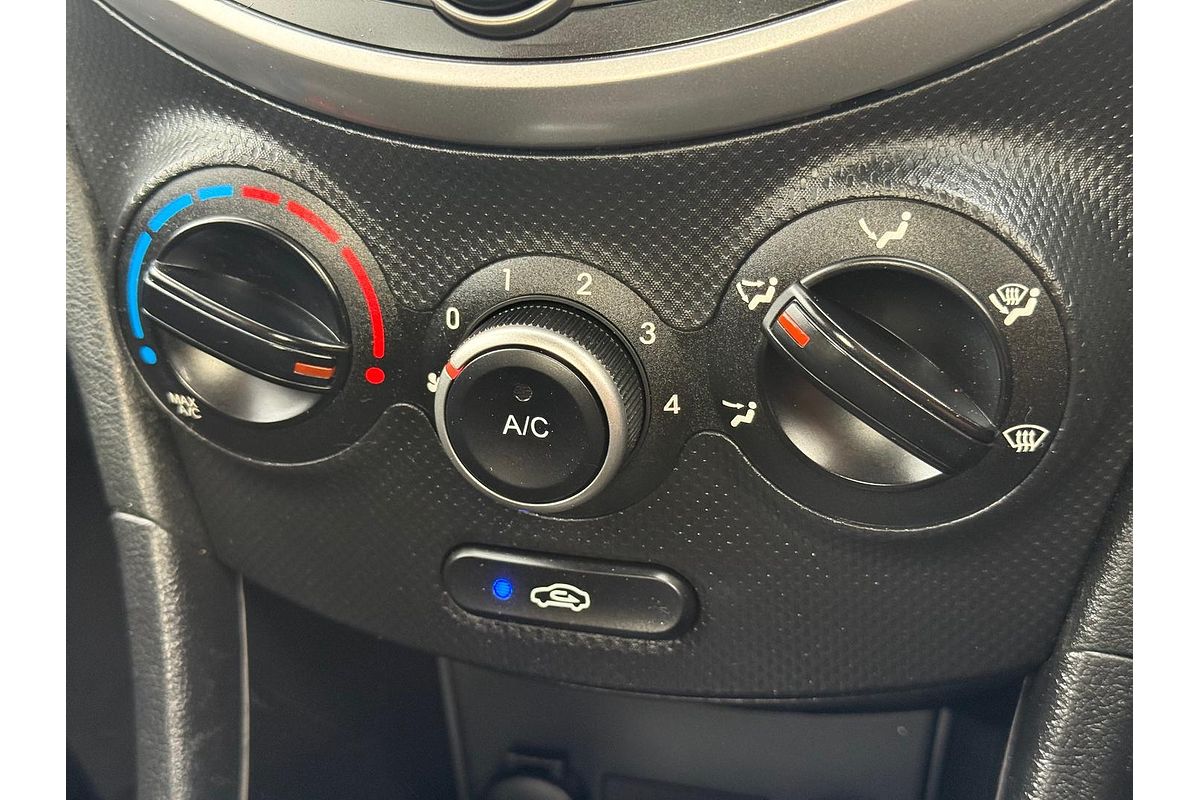 2017 Hyundai Accent Sport RB6