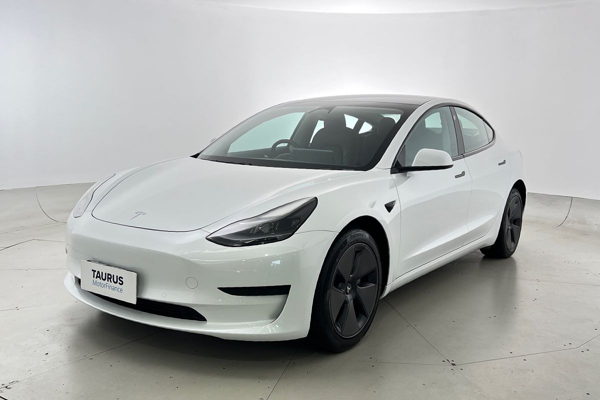 2022 Tesla Model 3 Rear-Wheel Drive