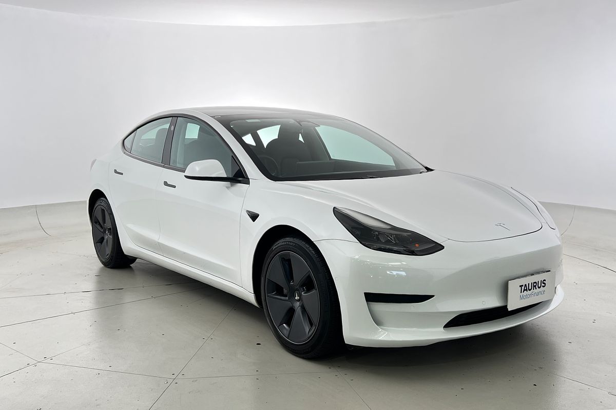 2022 Tesla Model 3 Rear-Wheel Drive