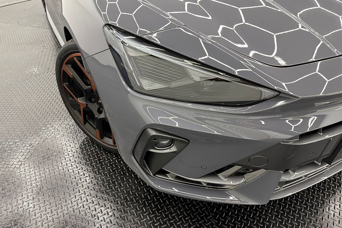 2025 CUPRA Leon VZx KL