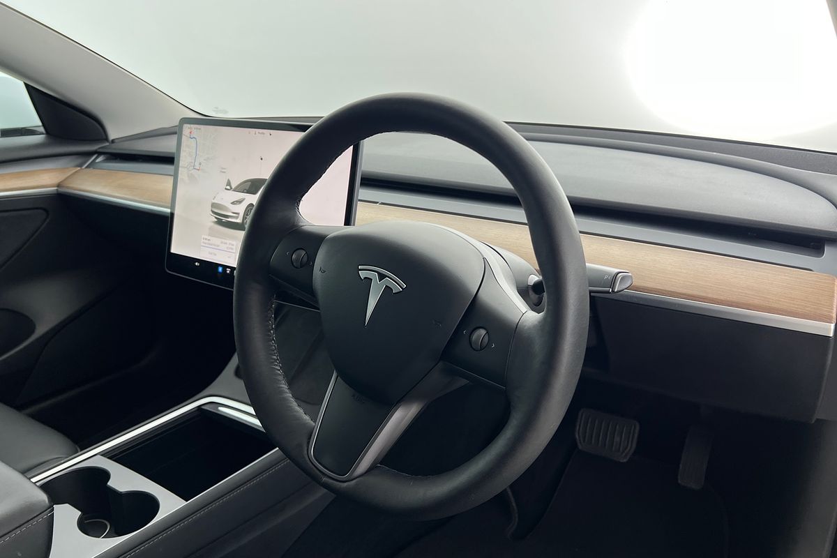 2022 Tesla Model 3 Rear-Wheel Drive