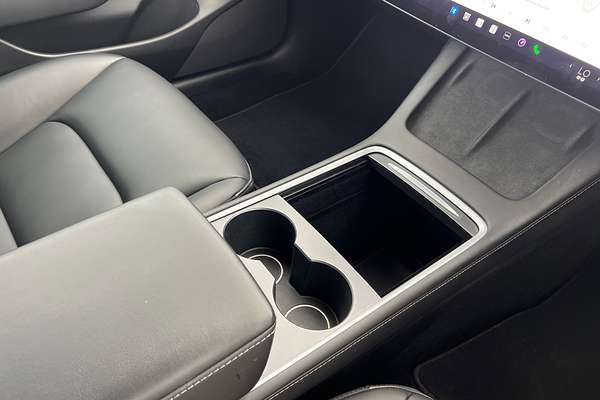 2022 Tesla Model 3 Rear-Wheel Drive thumb-13