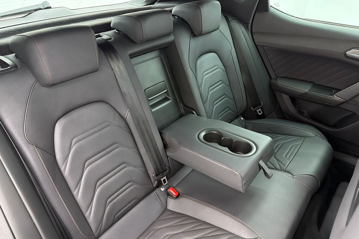 2025 CUPRA Leon VZx KL