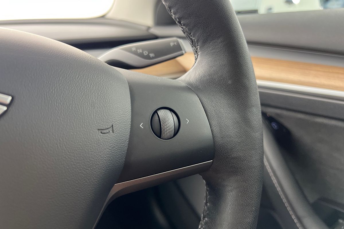 2022 Tesla Model 3 Rear-Wheel Drive