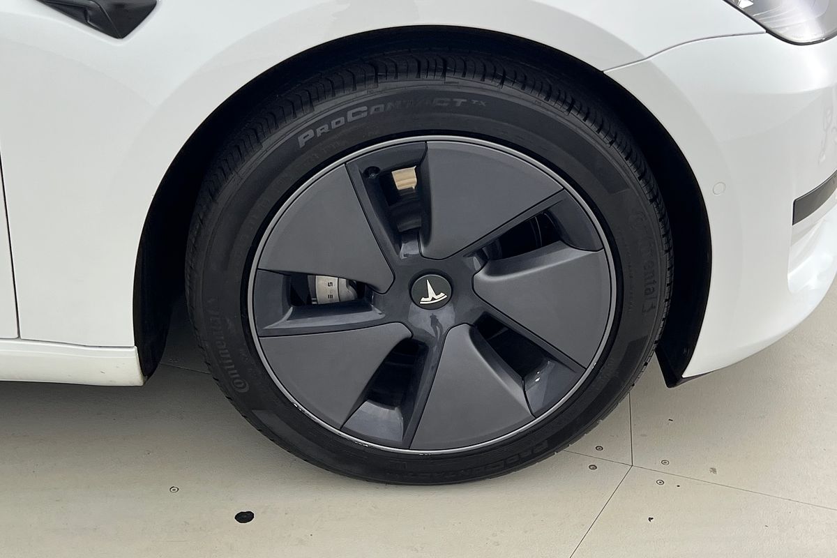 2022 Tesla Model 3 Rear-Wheel Drive