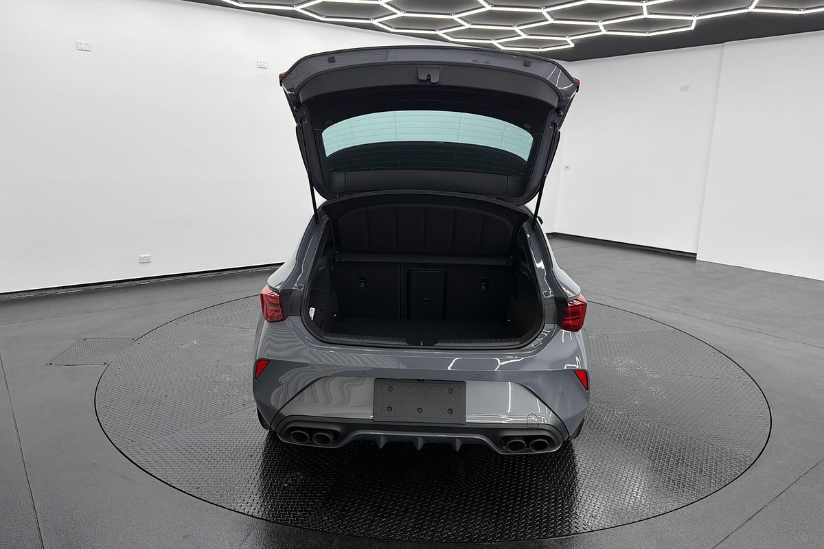 2025 CUPRA Leon VZx KL